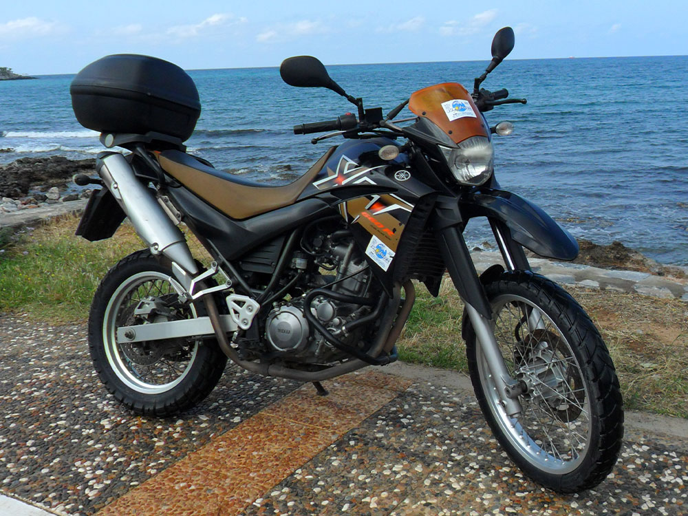 Rent a Yamaha XT660R motorbike in Rethymnon Crete